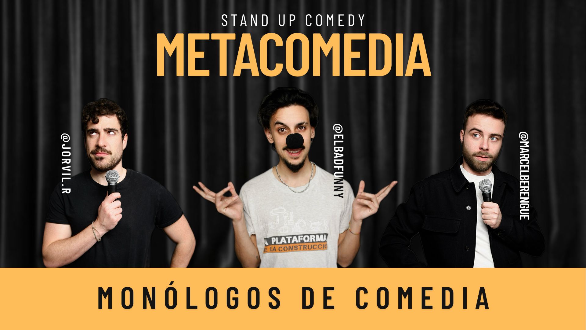 Tres artistas en escena presentando monólogos de humor surrealista en el Secret Comedy Club Barcelona.